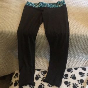 Pink by Victoria’s Secret yoga pants, large